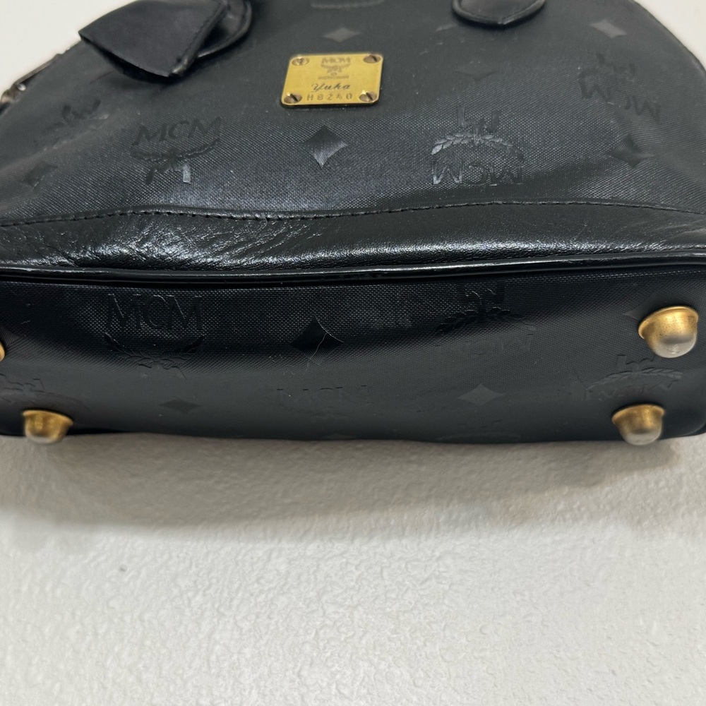 Authentic MCM Visetos Mini Tote handbag with padlock and keys - Picture 8 of 16